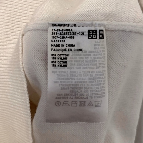 Uniqlo White V-neck Sweater - Picture 3 of 3